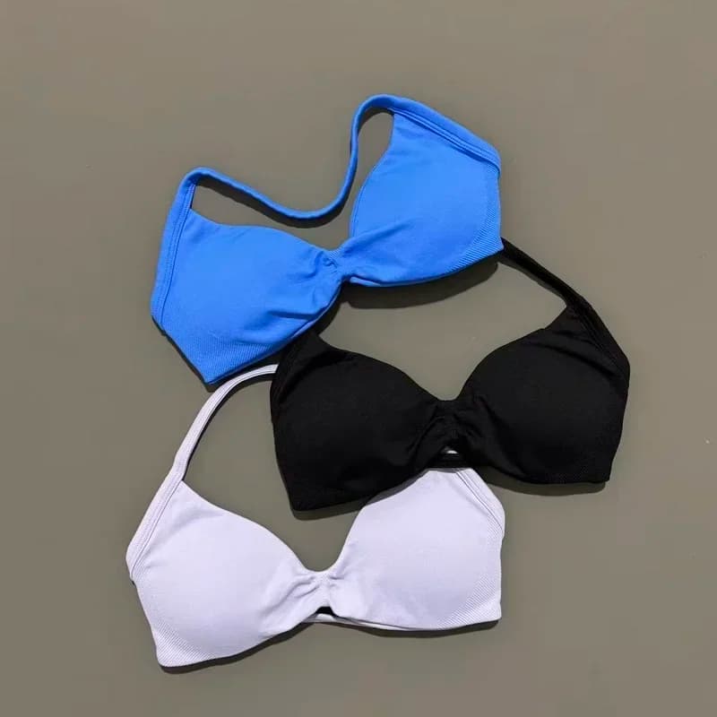 Women’s Strappy Sports Bra – High Support Seamless Workout Top with Scrunch Push-Up Design