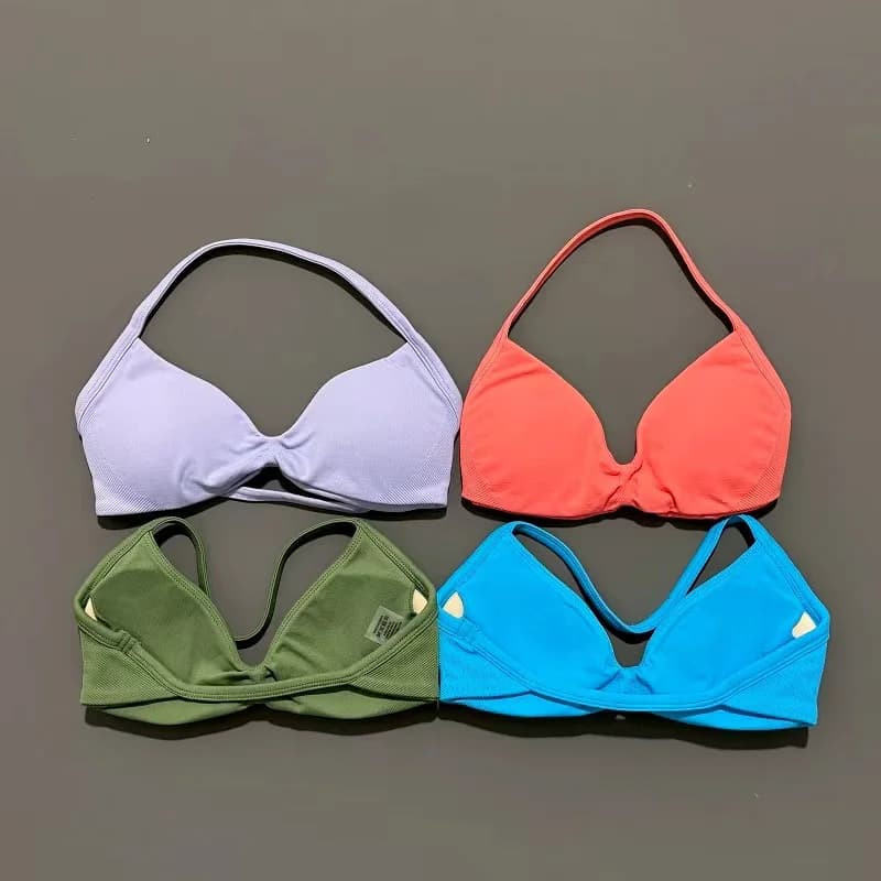 Women’s Strappy Sports Bra – High Support Seamless Workout Top with Scrunch Push-Up Design